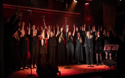 Noor gospelkoor kuulutab muusika kaudu rõõmusõnumit 